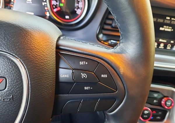 Dodge Challenger cena 135000 przebieg: 25993, rok produkcji 2019 z Jedlicze małe 742